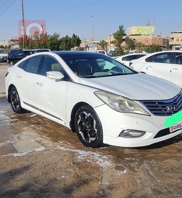 هيونداي أزيرا